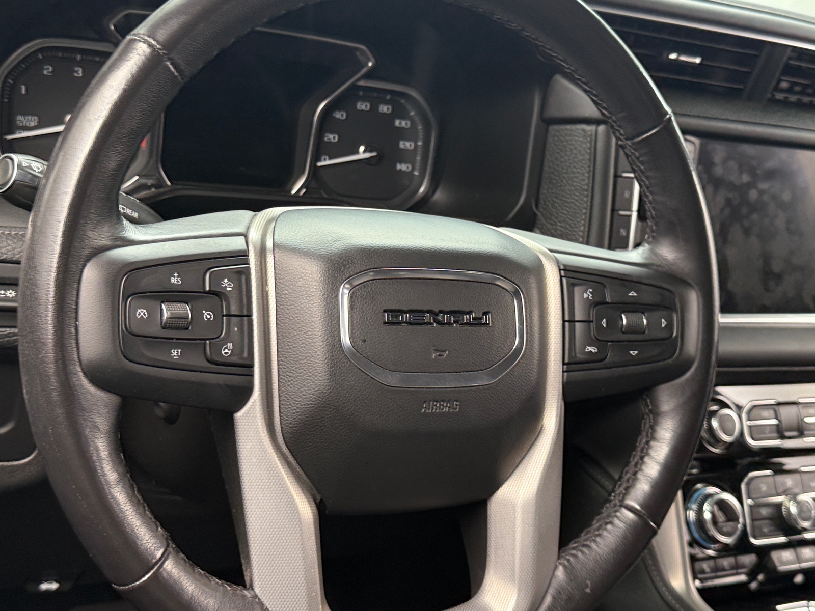 Thumbnail: 2021 GMC Yukon XL - 4