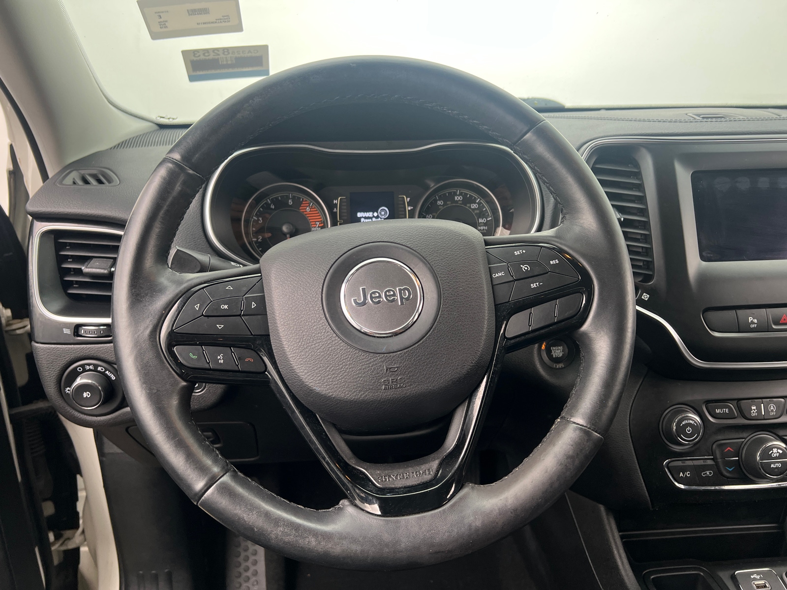 Thumbnail: 2019 Jeep Cherokee - 5