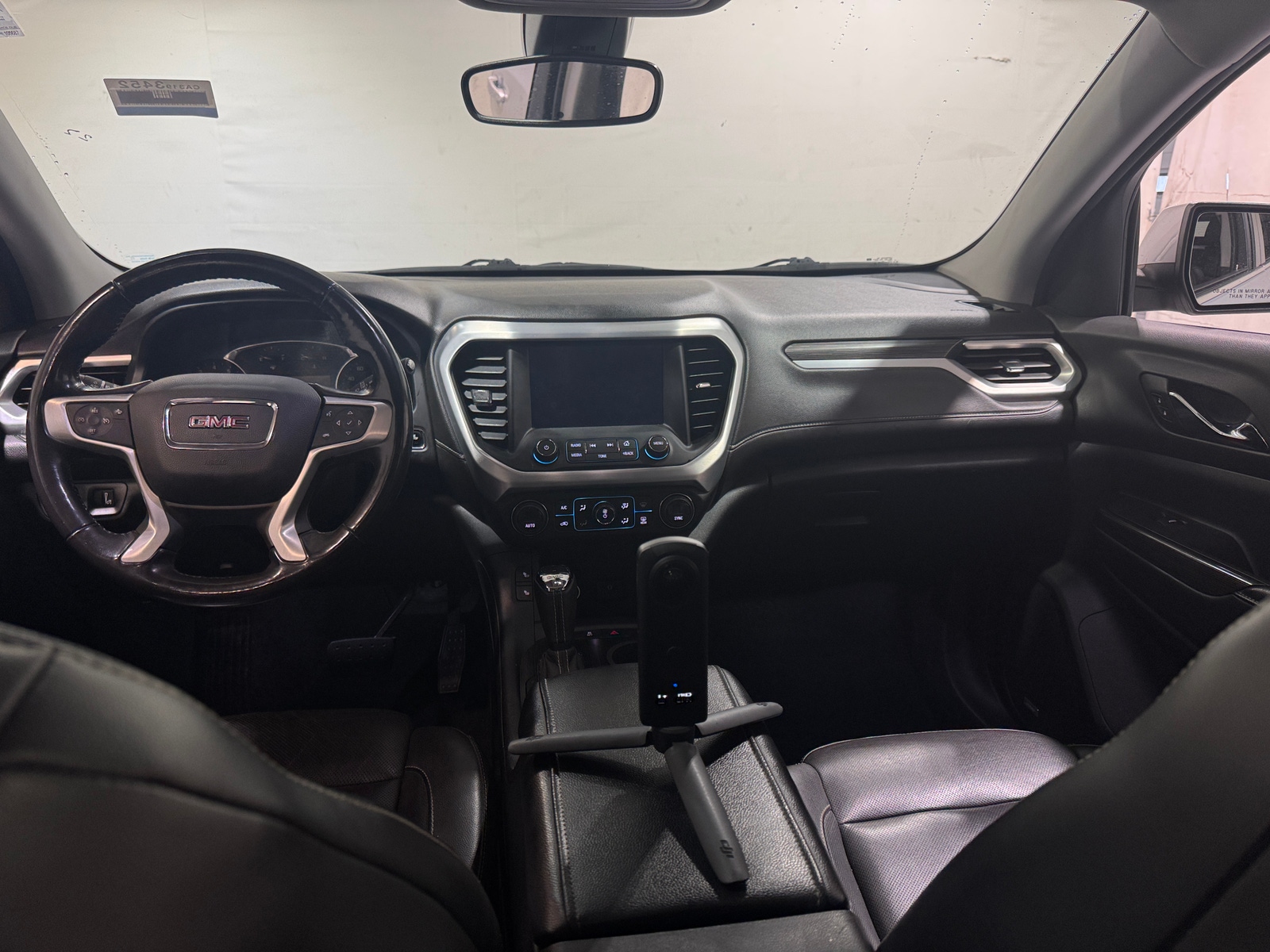Thumbnail: 2019 GMC Acadia - 2
