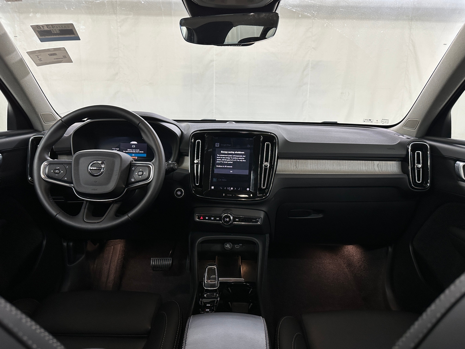 Thumbnail: 2025 Volvo XC40 - 3