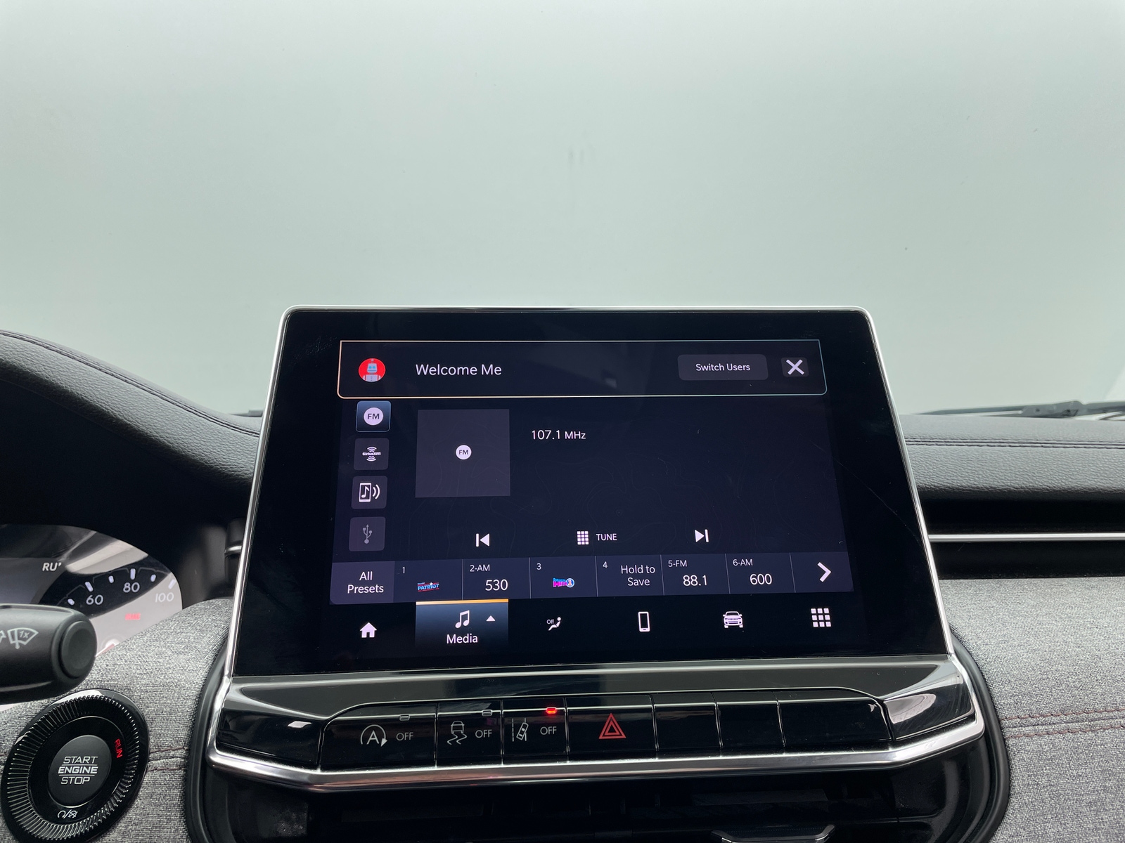 Thumbnail: 2022 Jeep Compass - 3