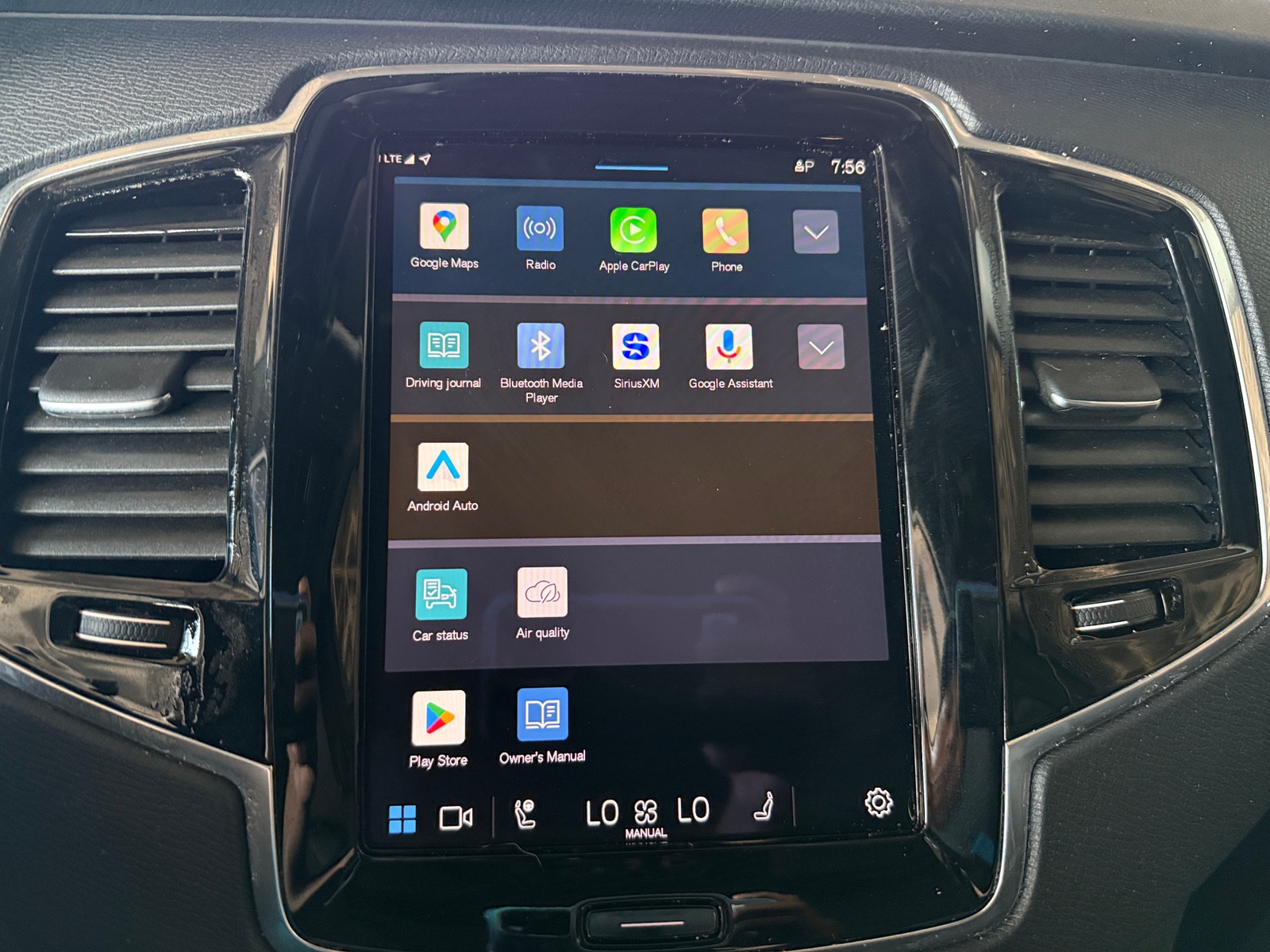 Thumbnail: 2023 Volvo XC90 - 3