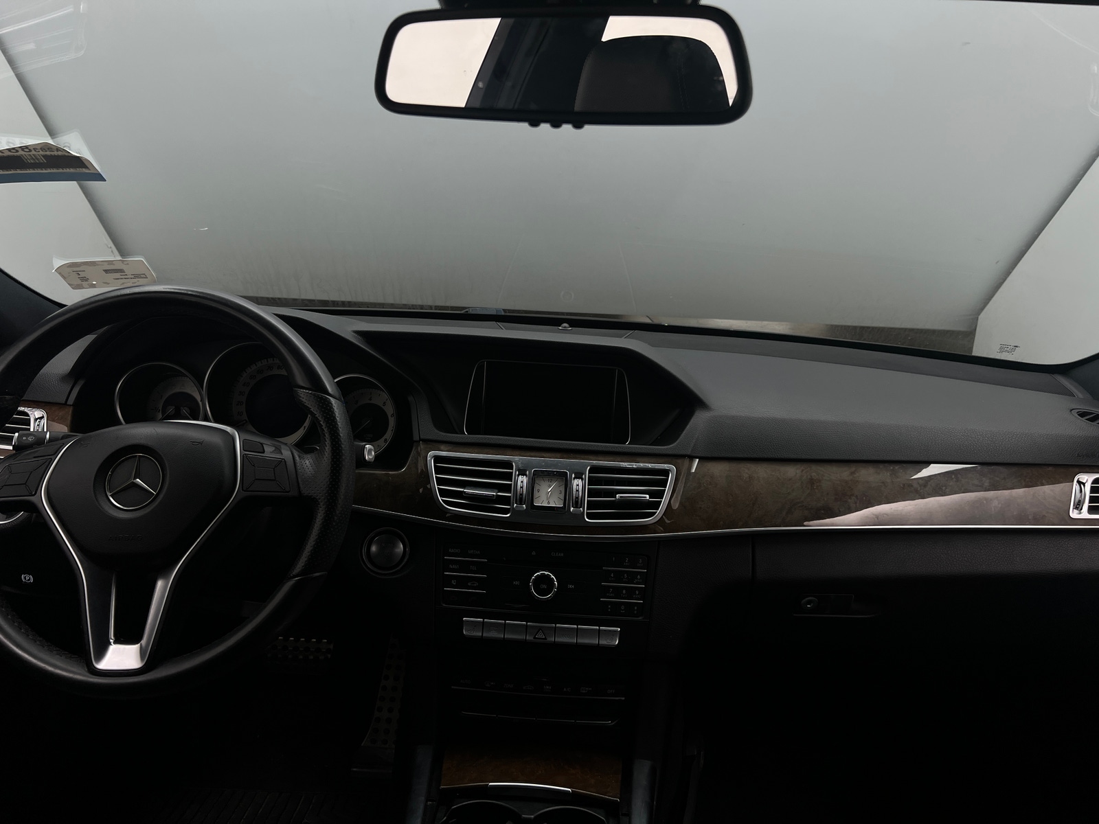 Thumbnail: 2016 Mercedes-Benz E-Class - 2
