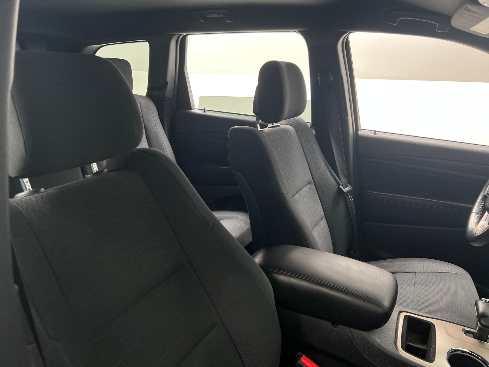Thumbnail: 2015 Jeep Grand Cherokee - 2