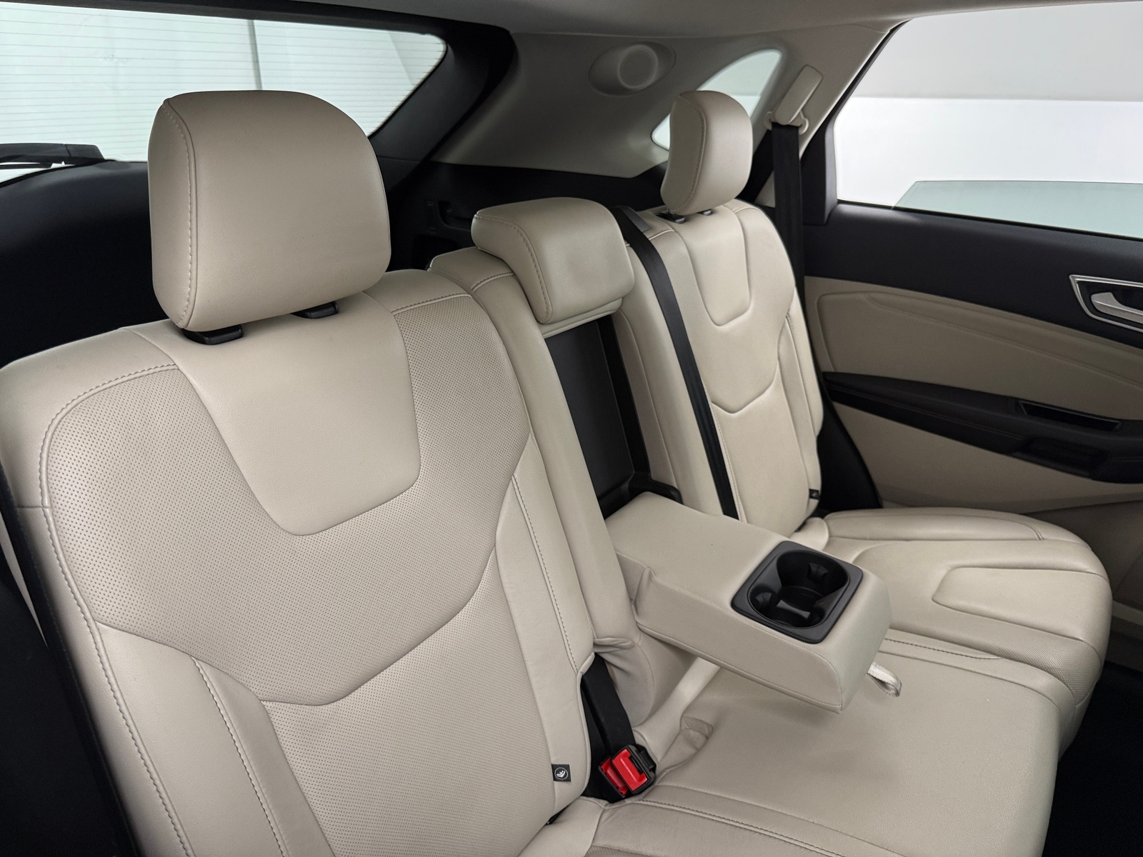 Thumbnail: 2016 Ford Edge - 5