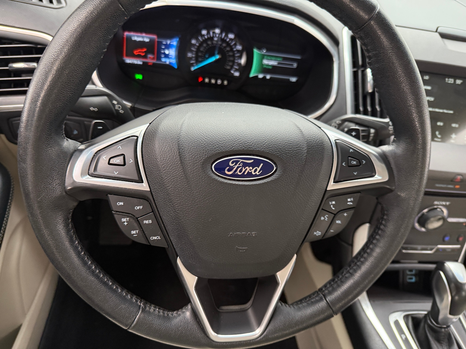 Thumbnail: 2016 Ford Edge - 4
