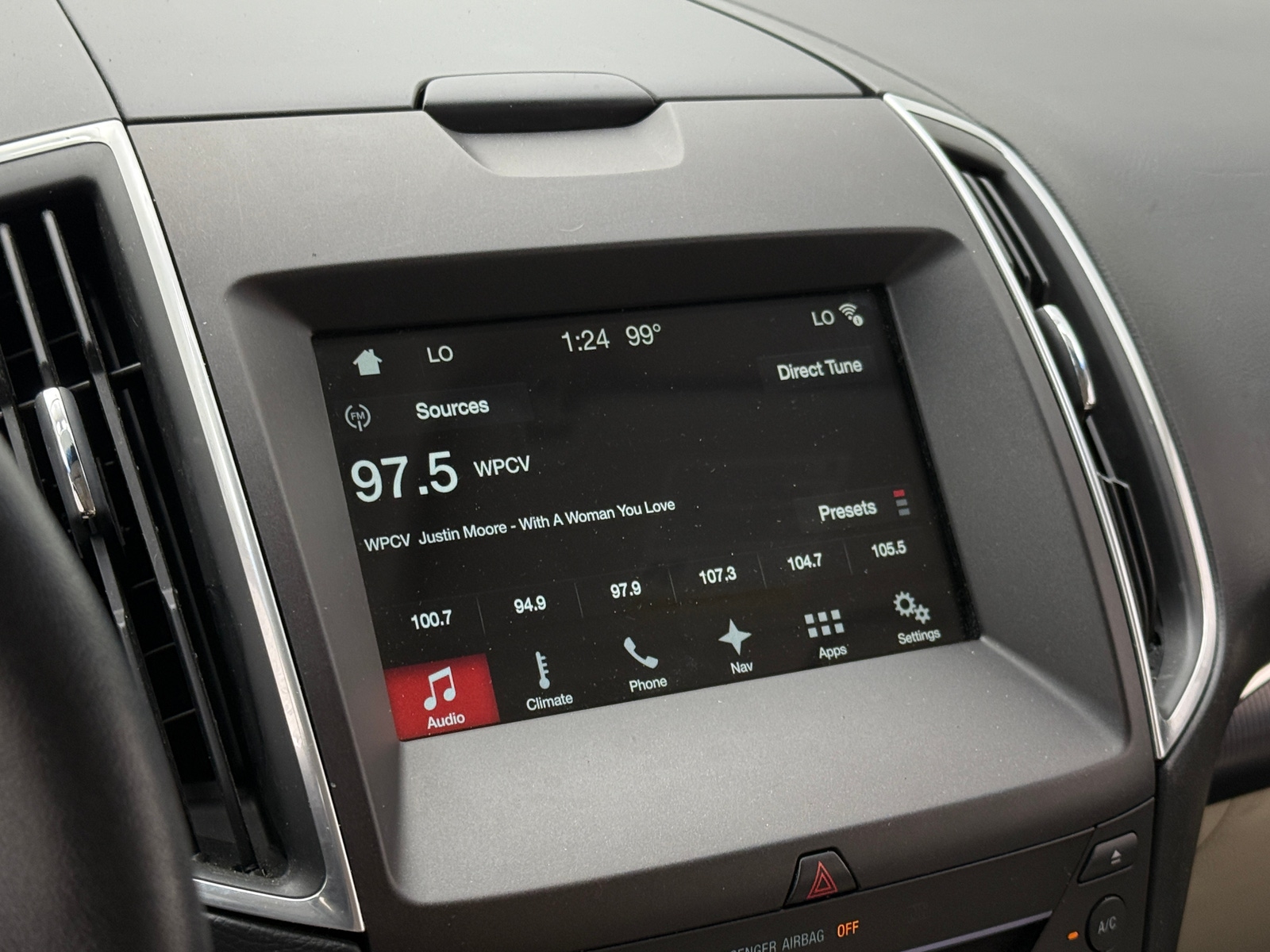 Thumbnail: 2016 Ford Edge - 3