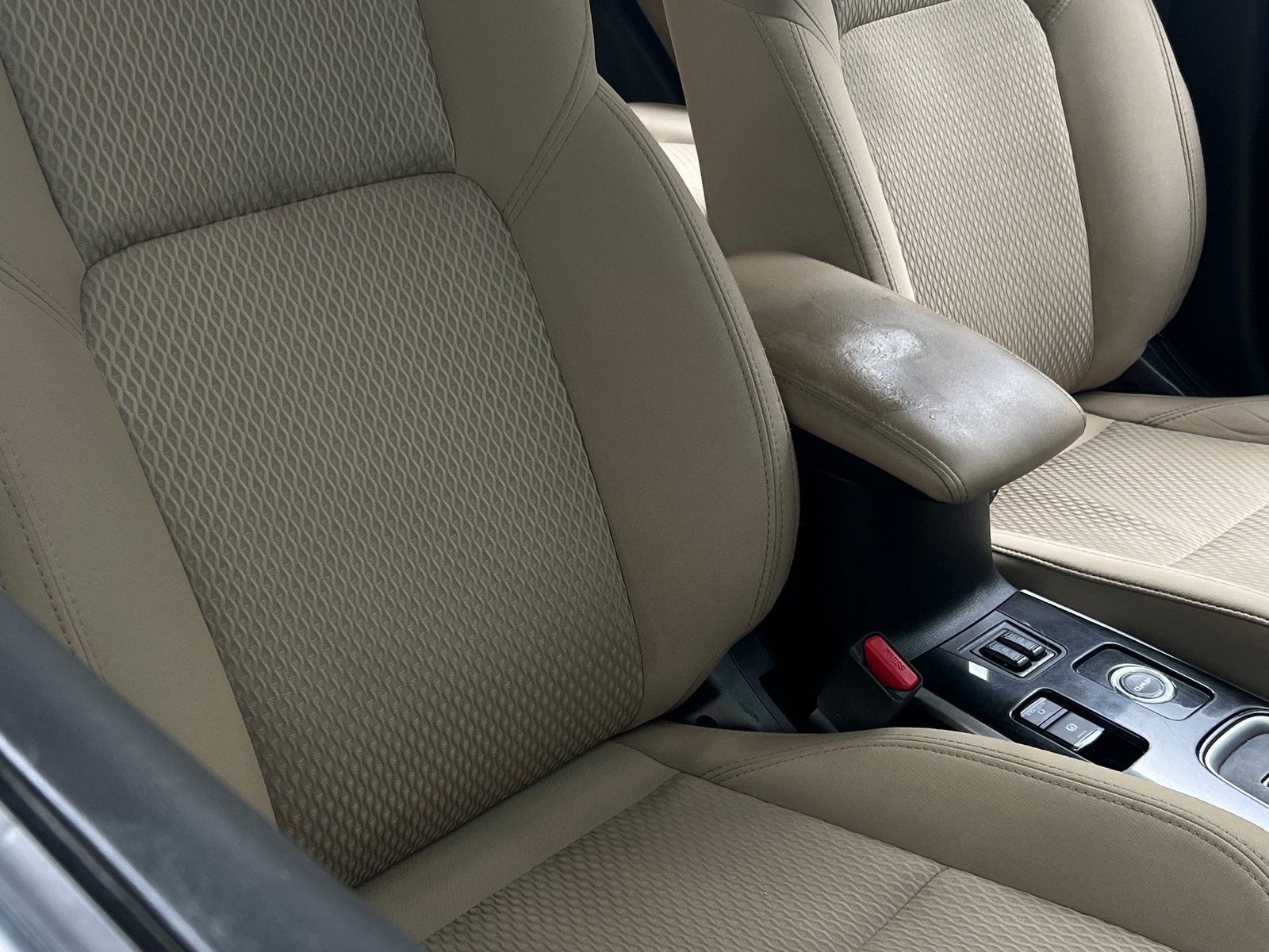 Thumbnail: 2019 Mitsubishi Outlander - 2