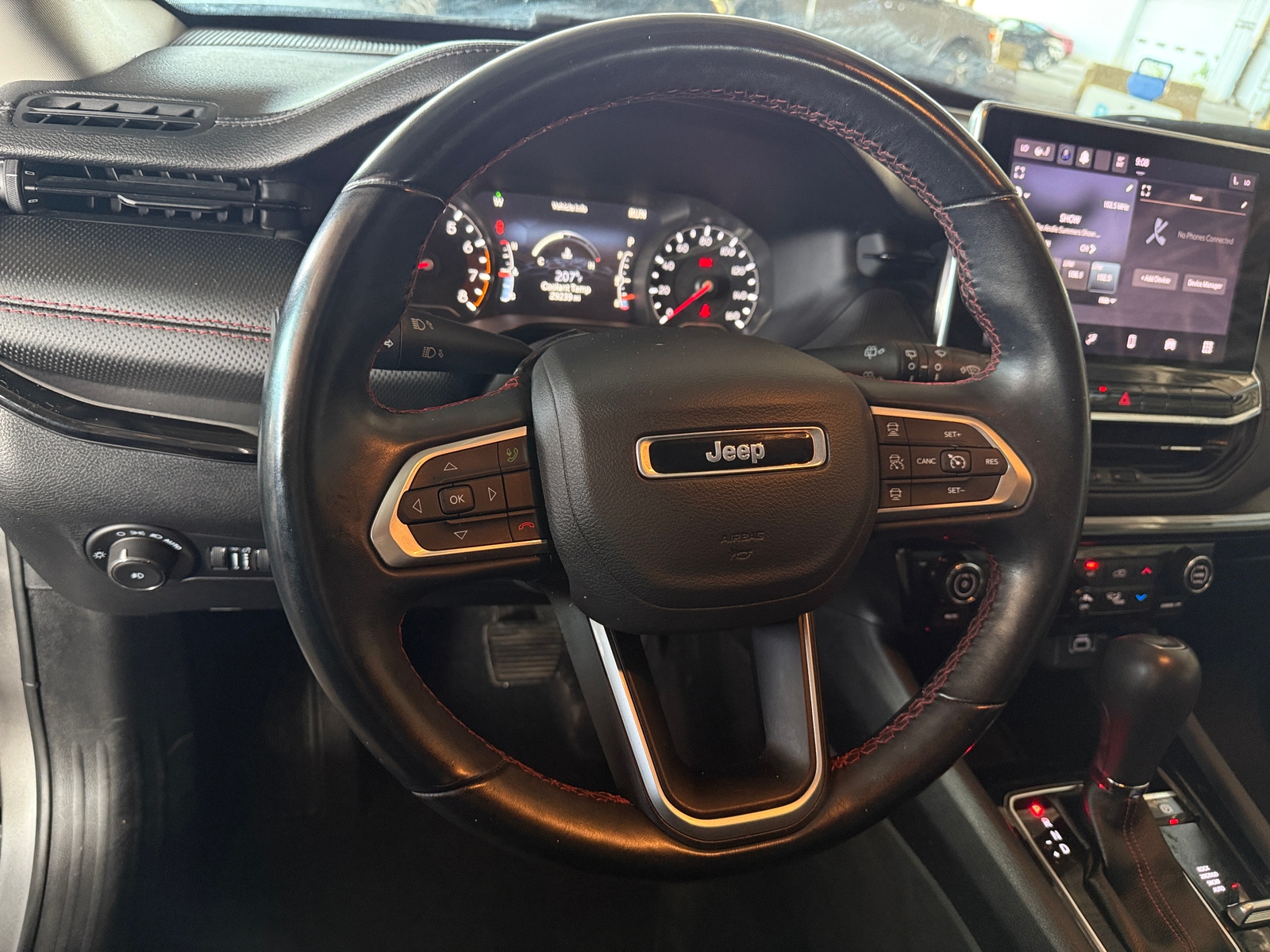 Thumbnail: 2022 Jeep Compass - 4