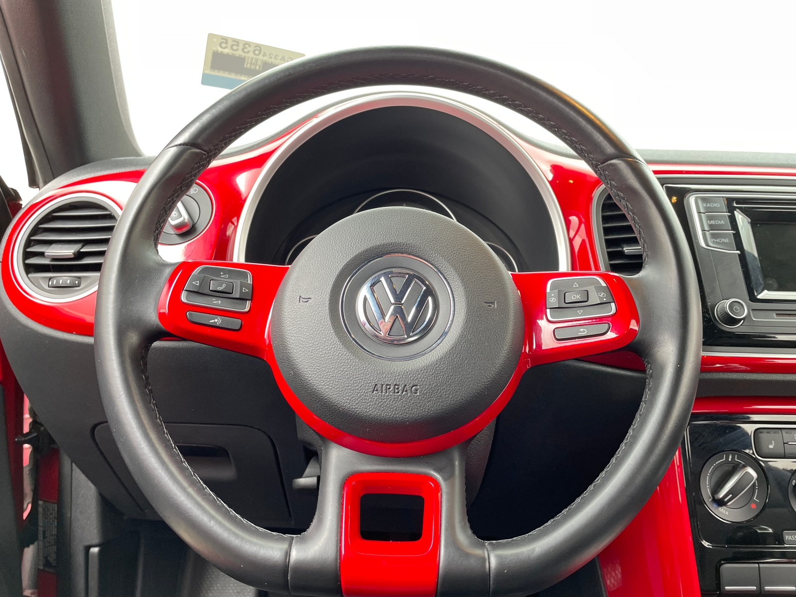 Thumbnail: 2017 Volkswagen Beetle - 4