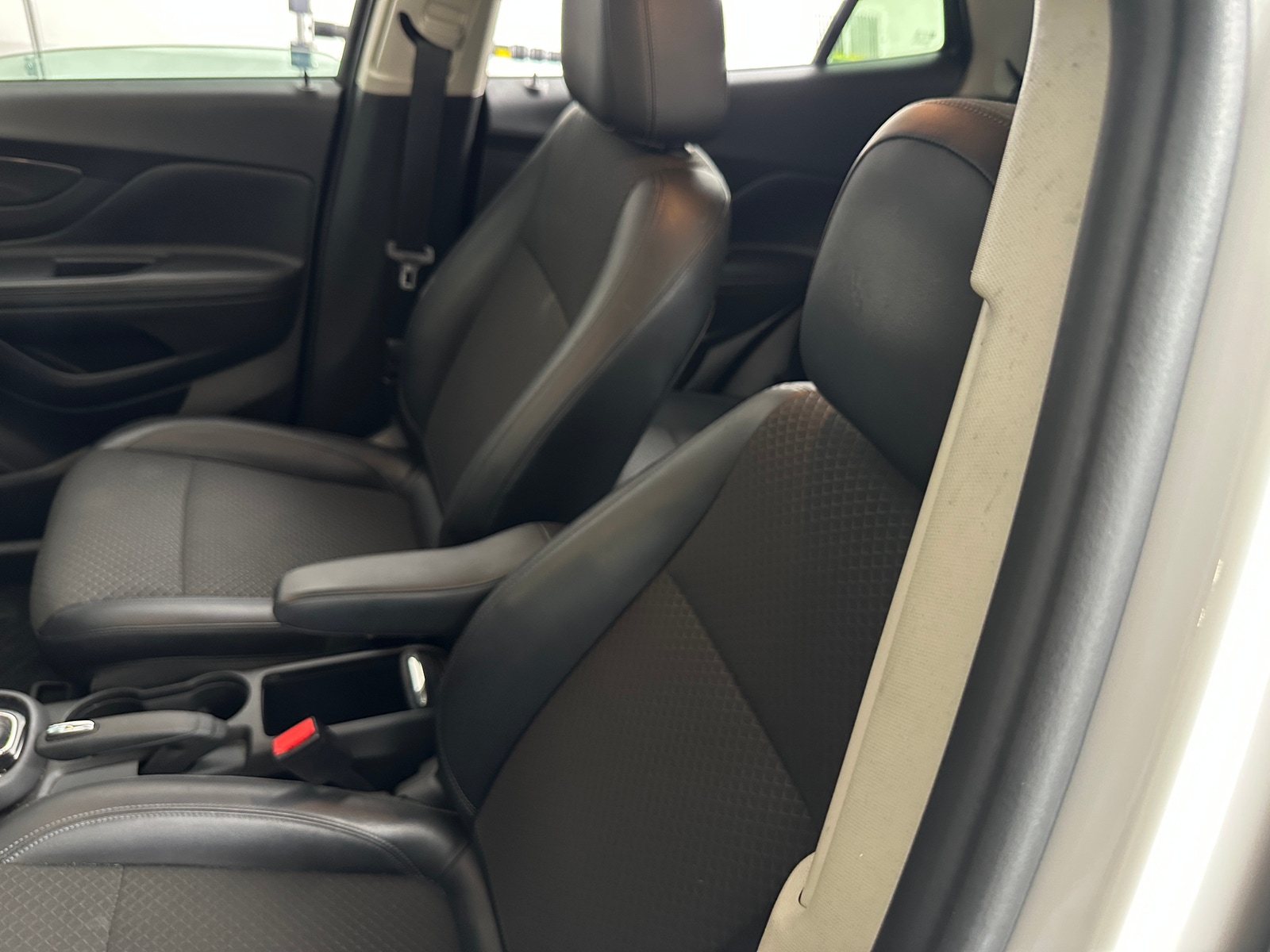Thumbnail: 2019 Buick Encore - 2