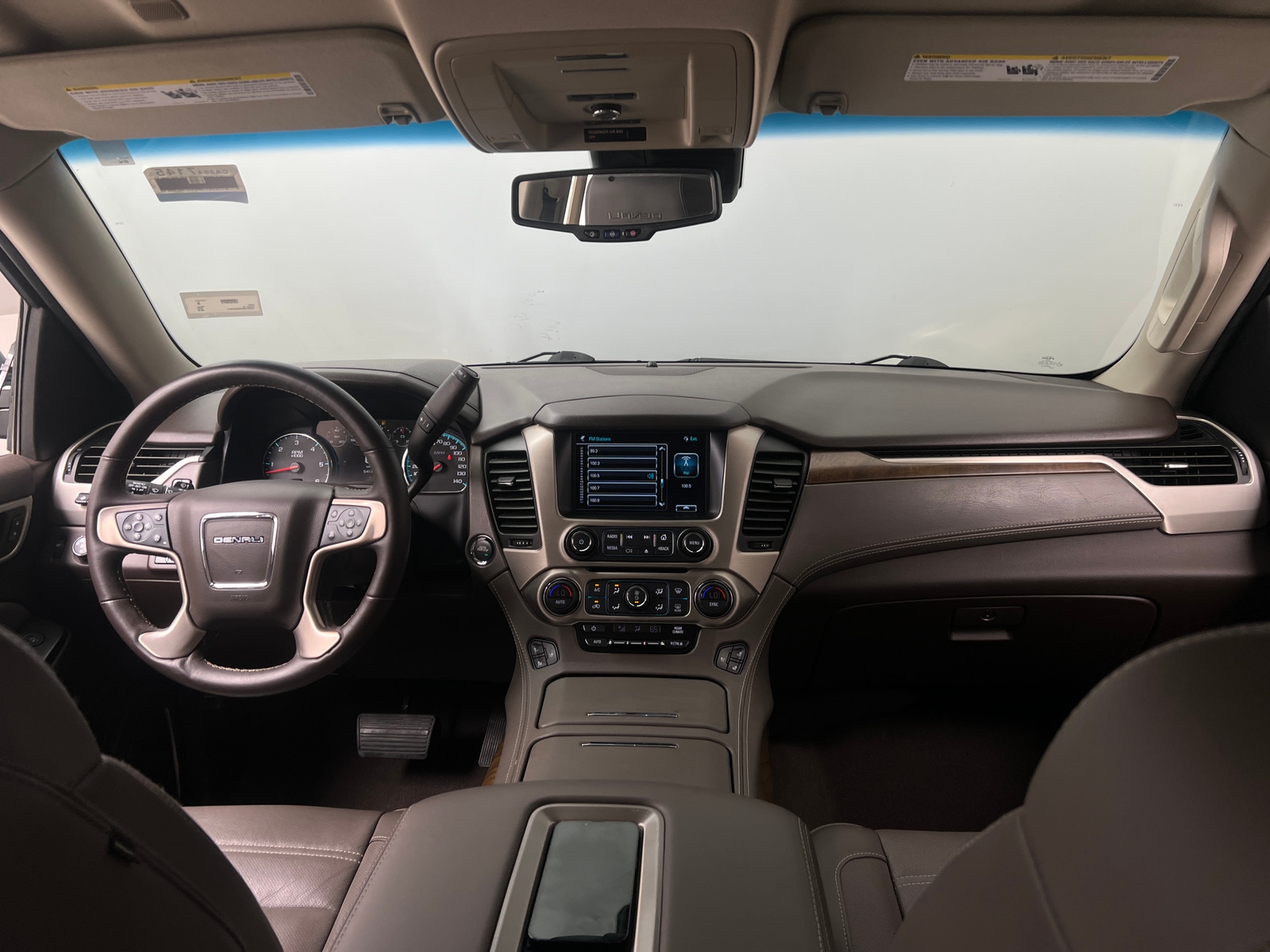 Thumbnail: 2019 GMC Yukon XL - 2