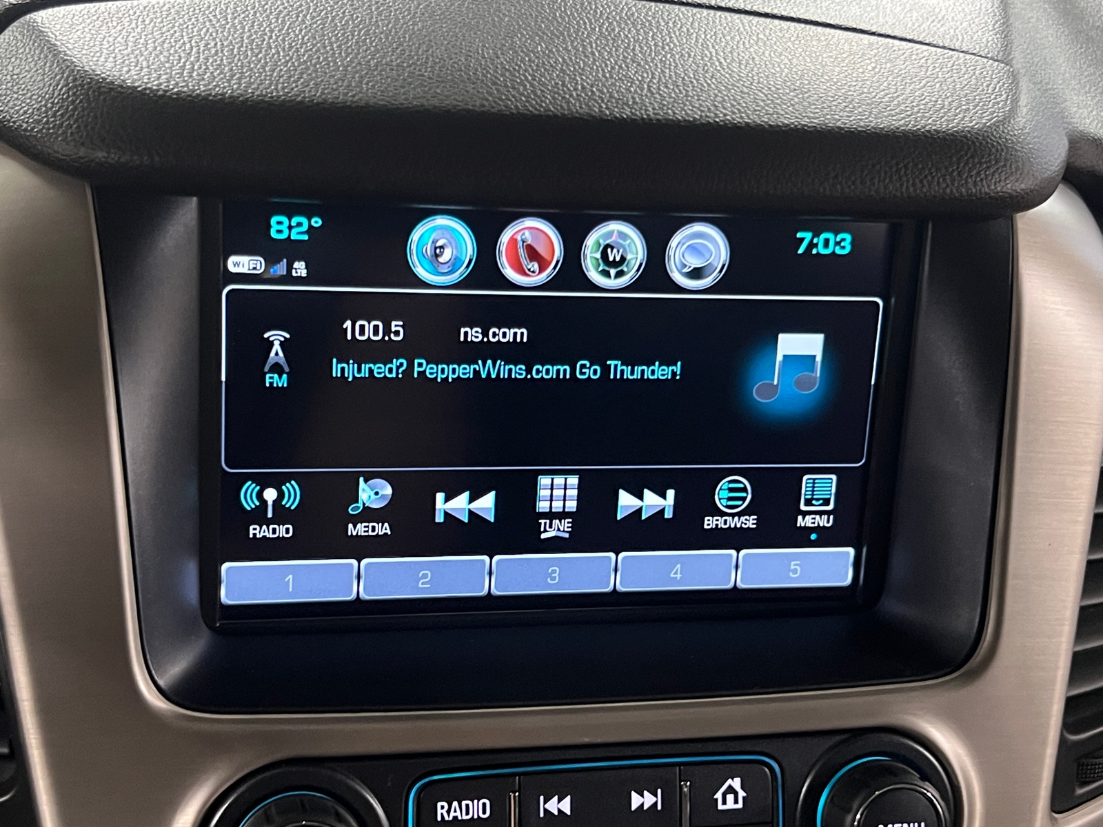 Thumbnail: 2019 GMC Yukon XL - 3