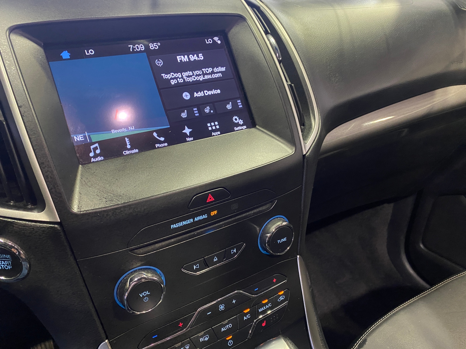 Thumbnail: 2017 Ford Edge - 3
