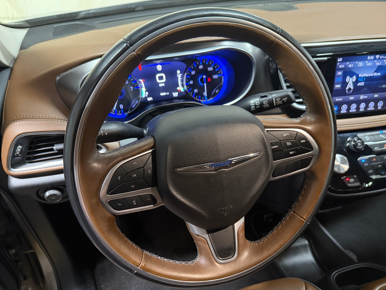 Thumbnail: 2018 Chrysler Pacifica - 4
