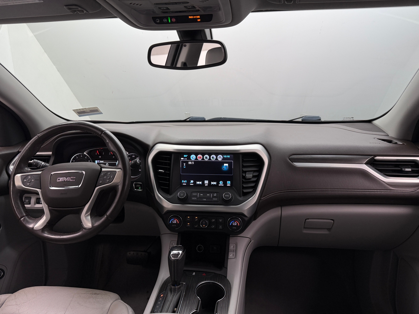 Thumbnail: 2018 GMC Acadia - 2
