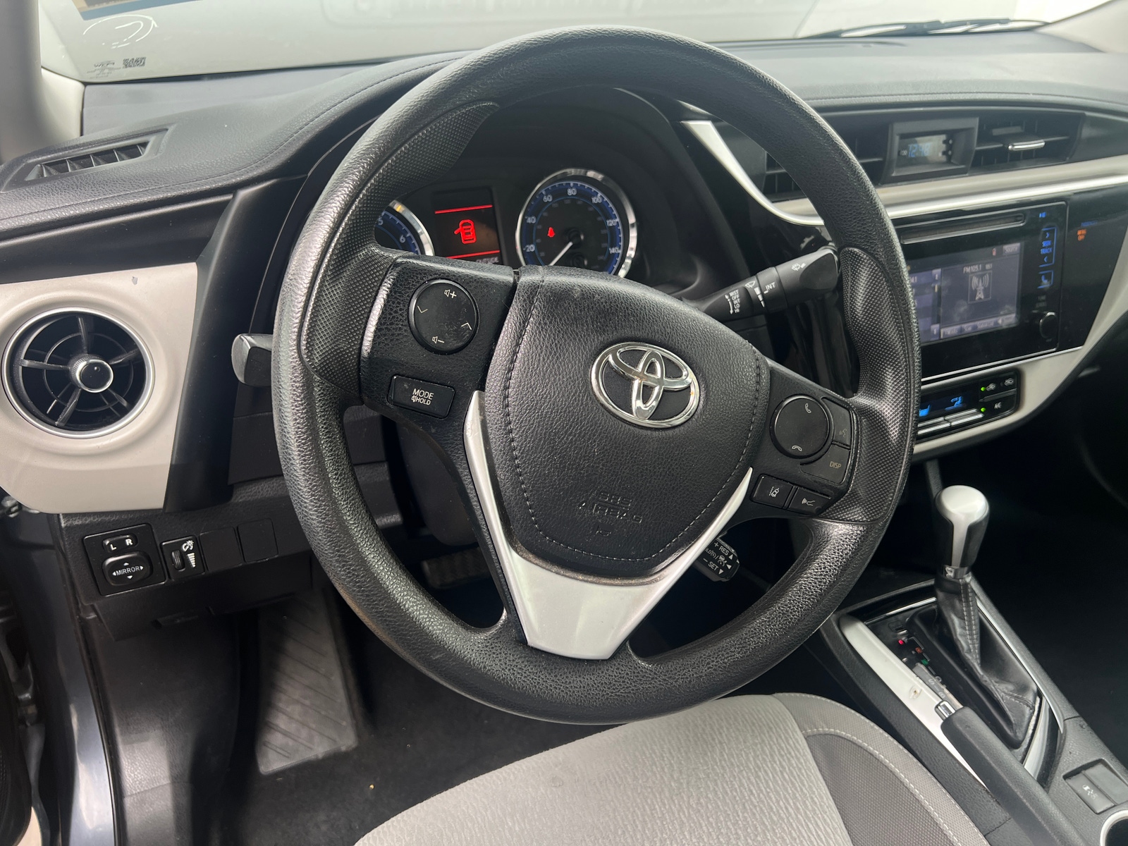 Thumbnail: 2018 Toyota Corolla - 5