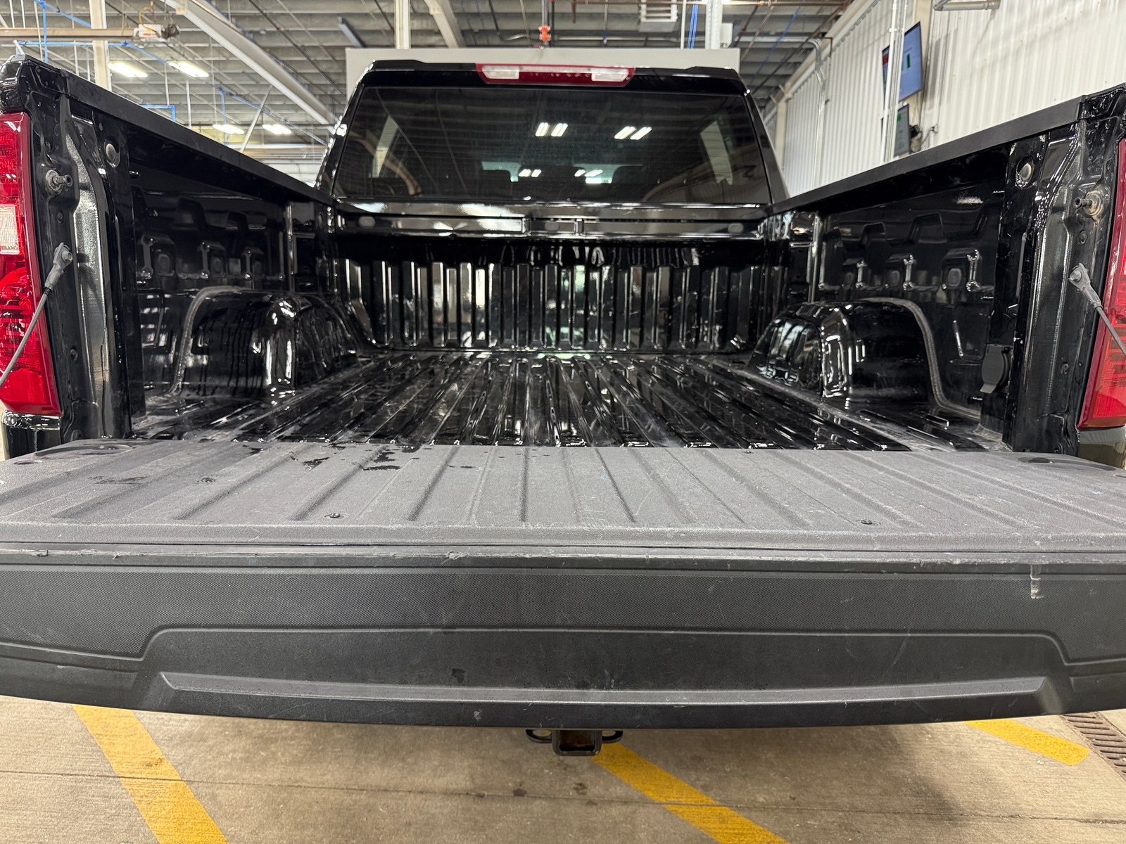 Thumbnail: 2024 Chevrolet Silverado 1500 - 7