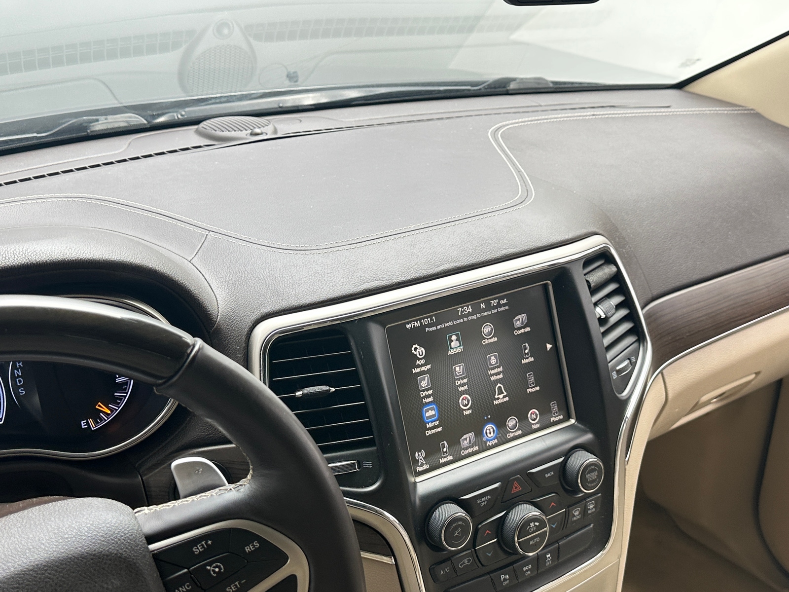 Thumbnail: 2015 Jeep Grand Cherokee - 2