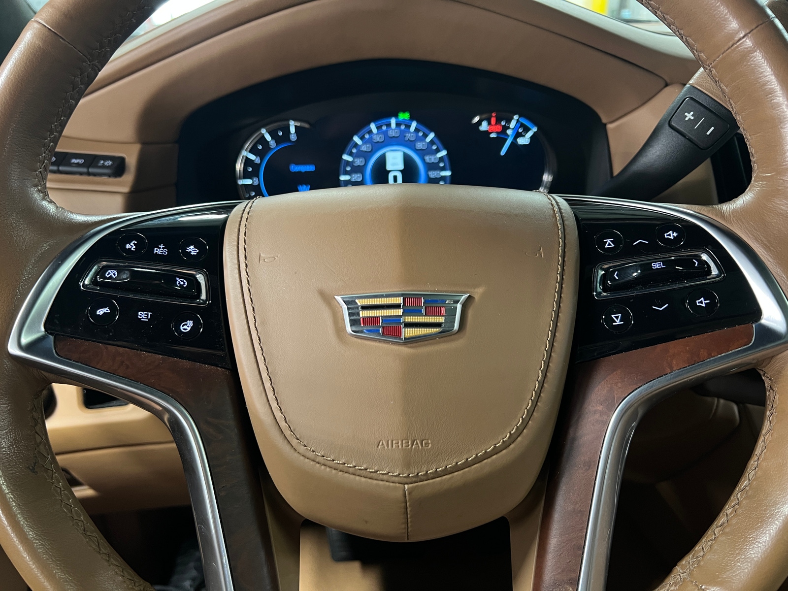 Thumbnail: 2017 Cadillac Escalade - 4