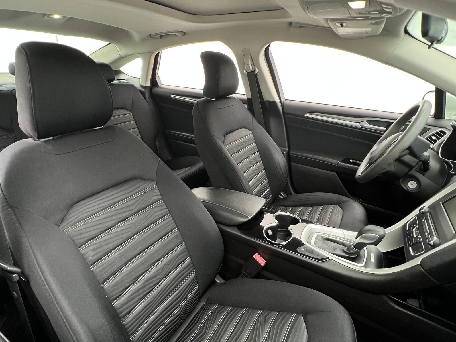 Thumbnail: 2016 Ford Fusion - 2