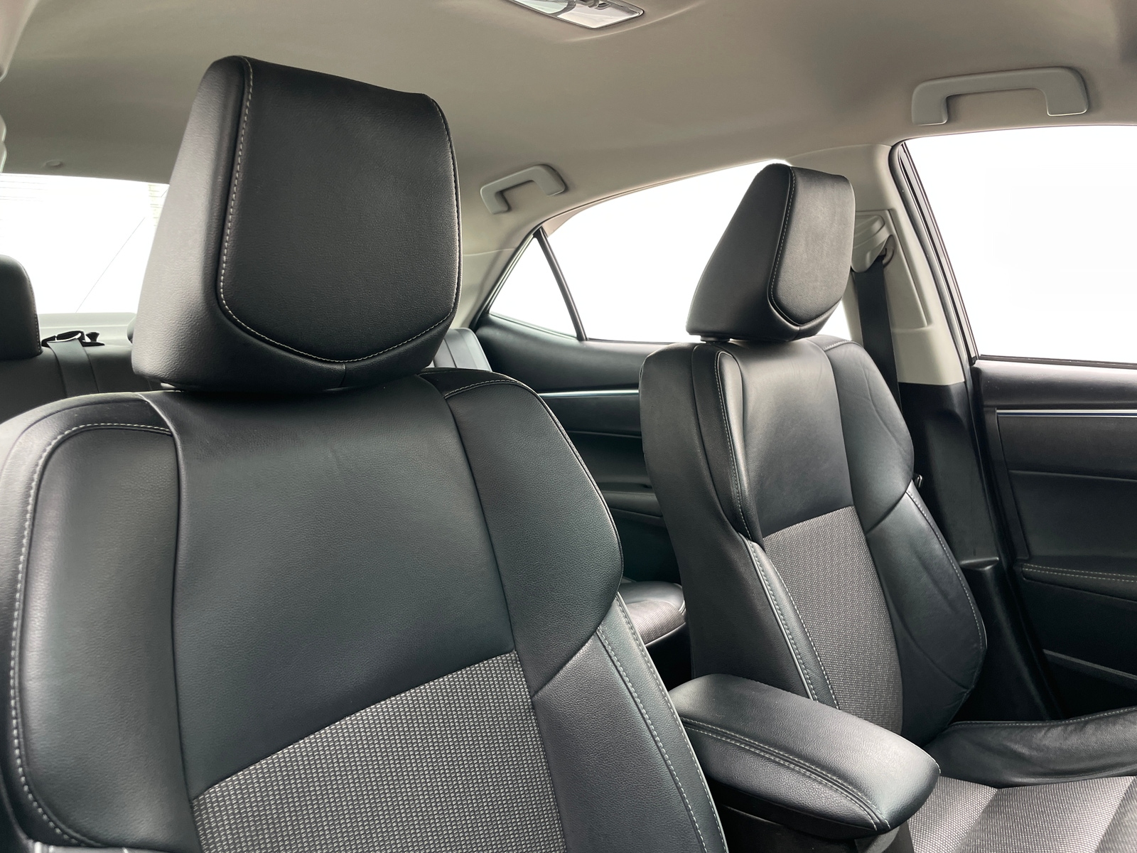 Thumbnail: 2014 Toyota Corolla - 2
