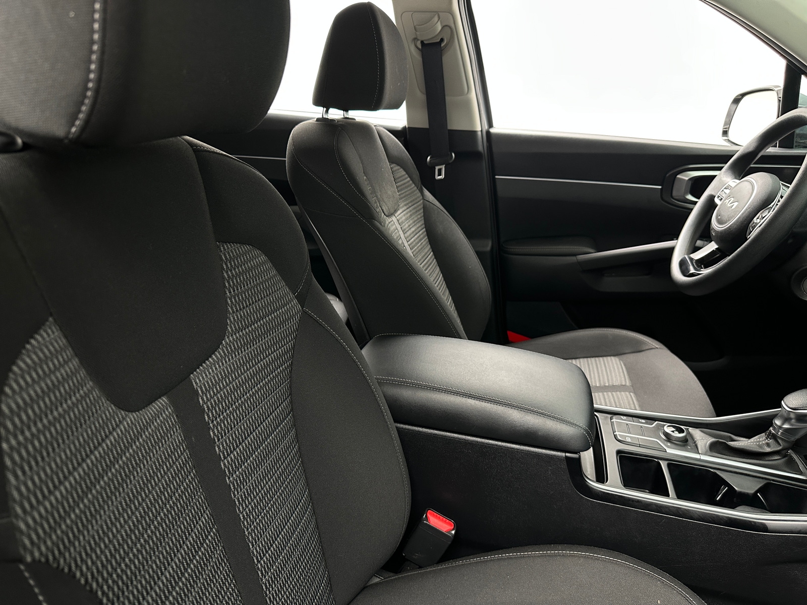 Thumbnail: 2023 Kia Sorento - 2