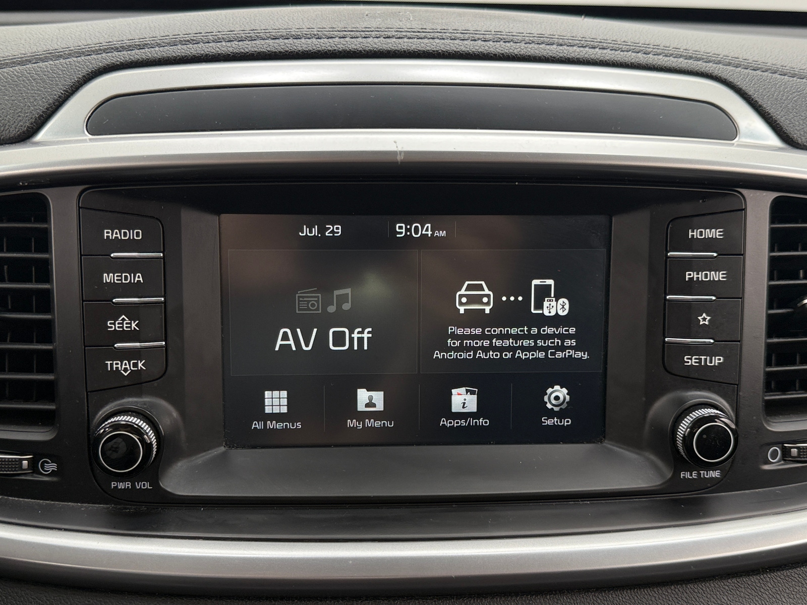 Thumbnail: 2019 Kia Sorento - 4