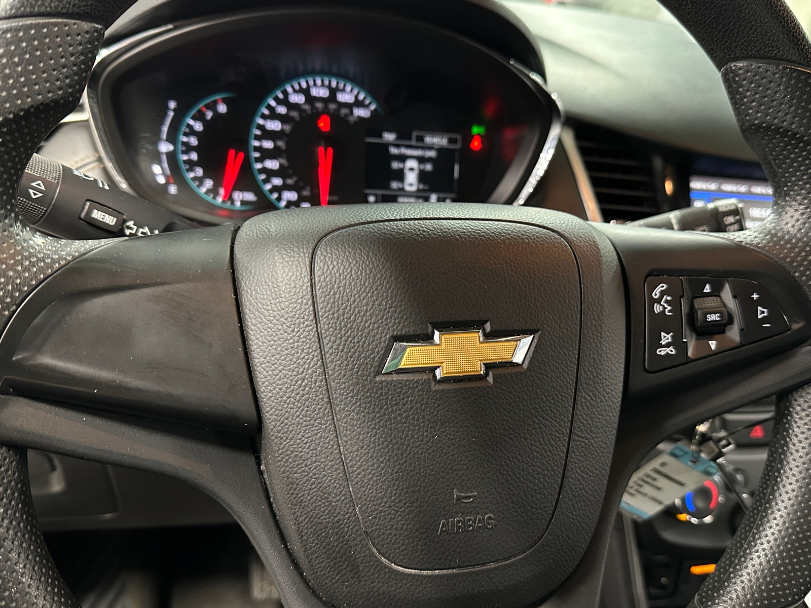Thumbnail: 2018 Chevrolet Trax - 5