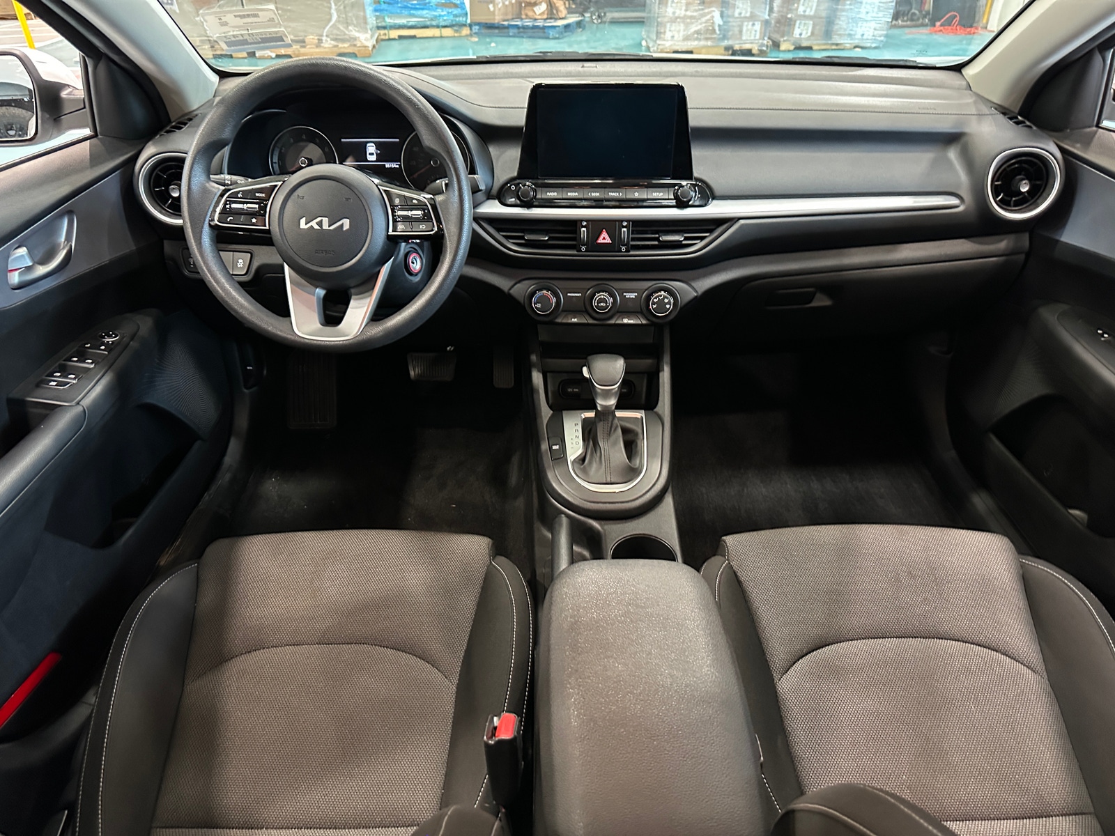 Thumbnail: 2022 Kia Forte - 3
