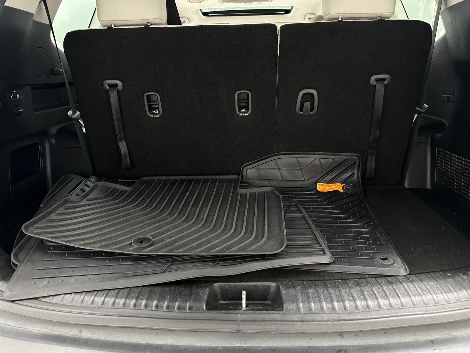 Thumbnail: 2020 Kia Telluride - 6