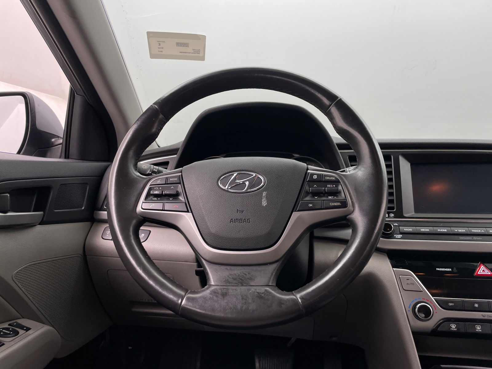 Thumbnail: 2017 Hyundai Elantra - 4