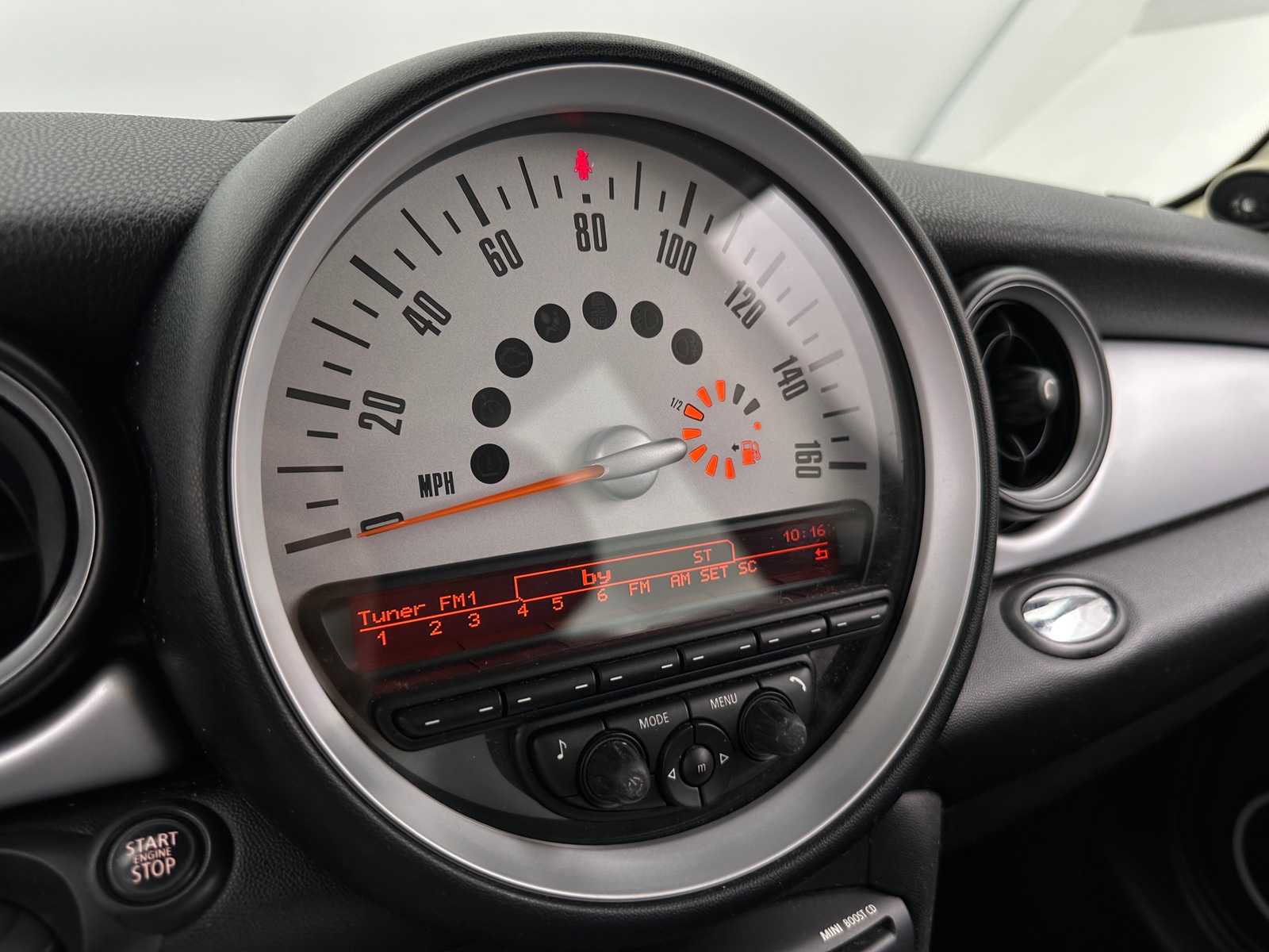 Thumbnail: 2012 MINI Cooper Hardtop - 3