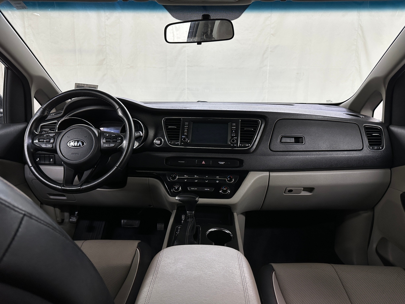 Thumbnail: 2019 Kia Sedona - 2