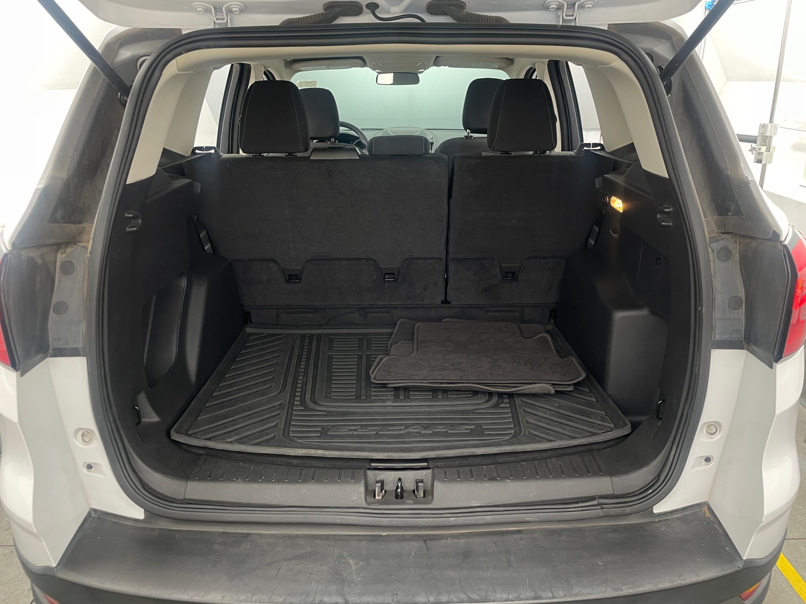 Thumbnail: 2019 Ford Escape - 7
