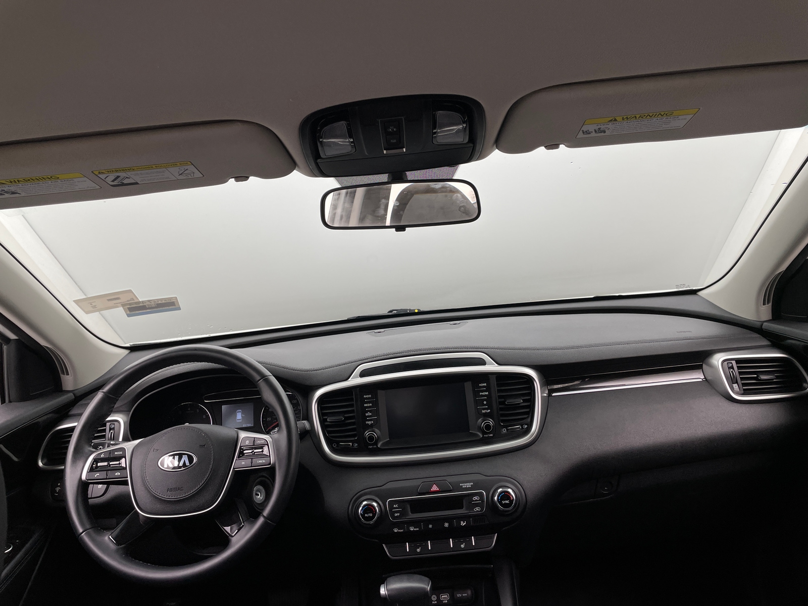 Thumbnail: 2020 Kia Sorento - 3