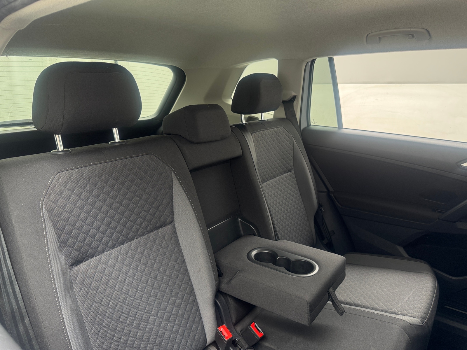 Thumbnail: 2019 Volkswagen Tiguan - 6