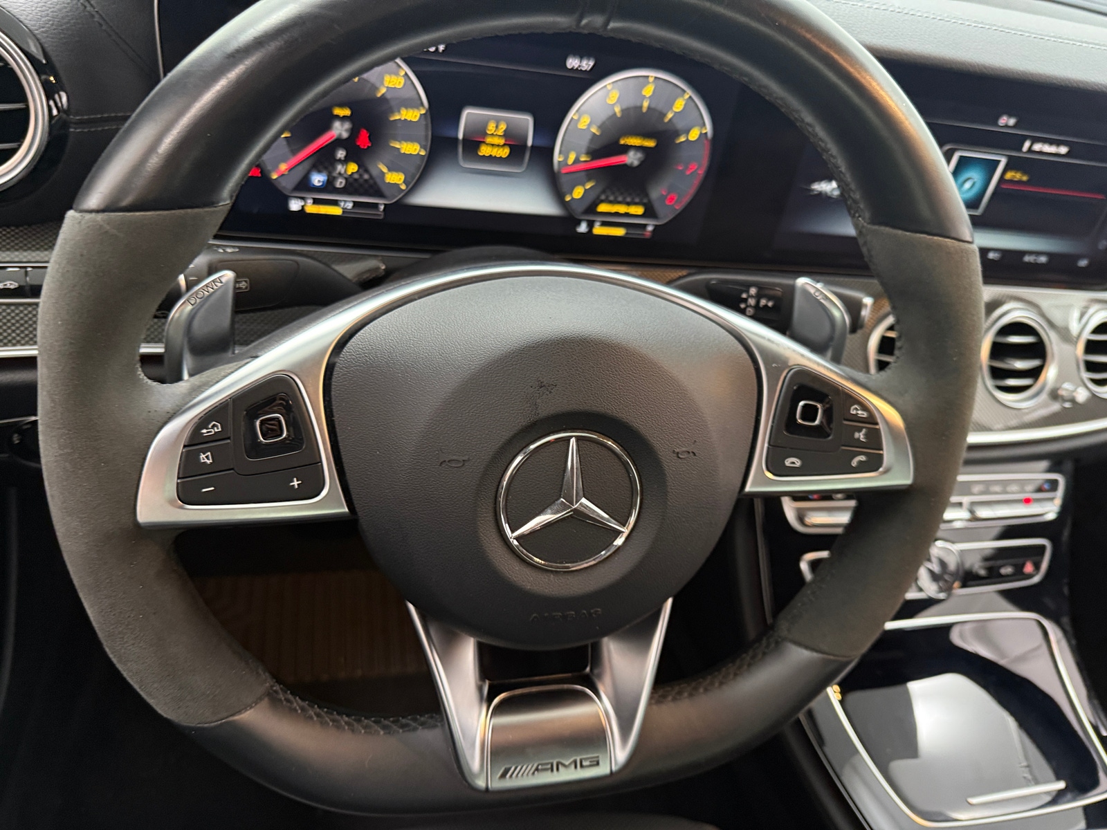 Thumbnail: 2018 Mercedes-Benz E-Class - 4