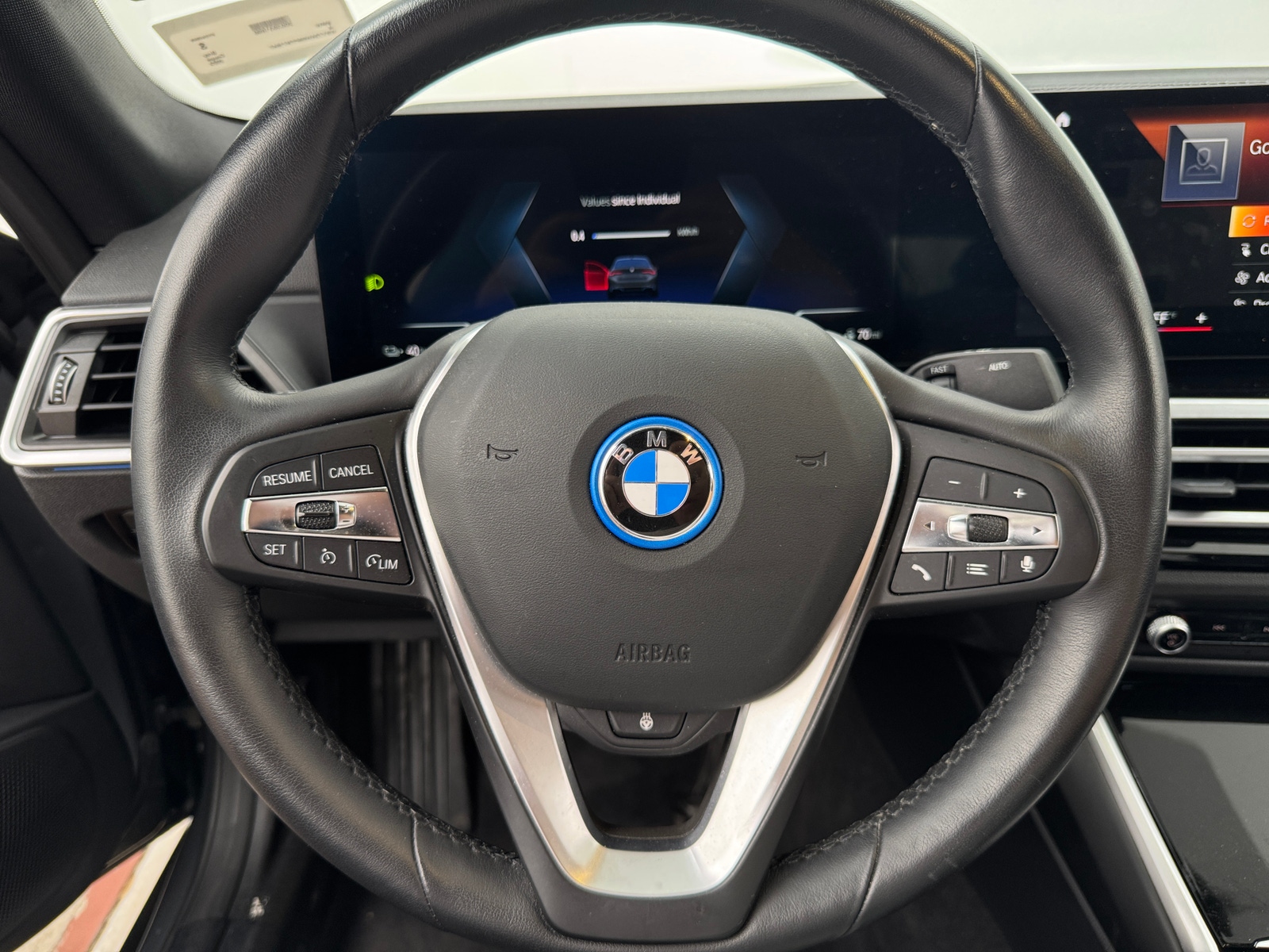 Thumbnail: 2023 BMW i4 - 4