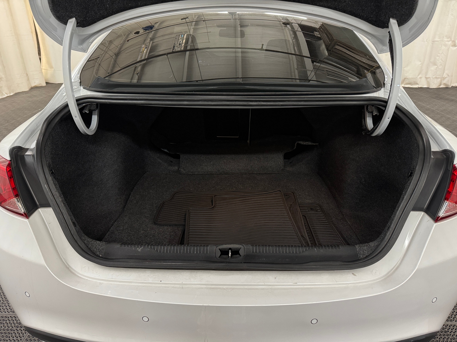 Thumbnail: 2015 Chrysler 200 - 6
