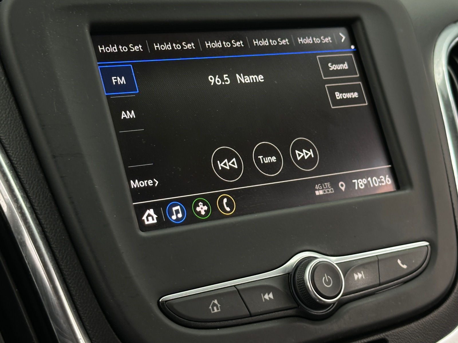 Thumbnail: 2020 Chevrolet Equinox - 4