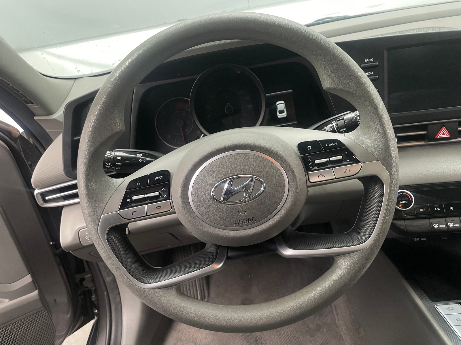 Thumbnail: 2023 Hyundai Elantra - 5