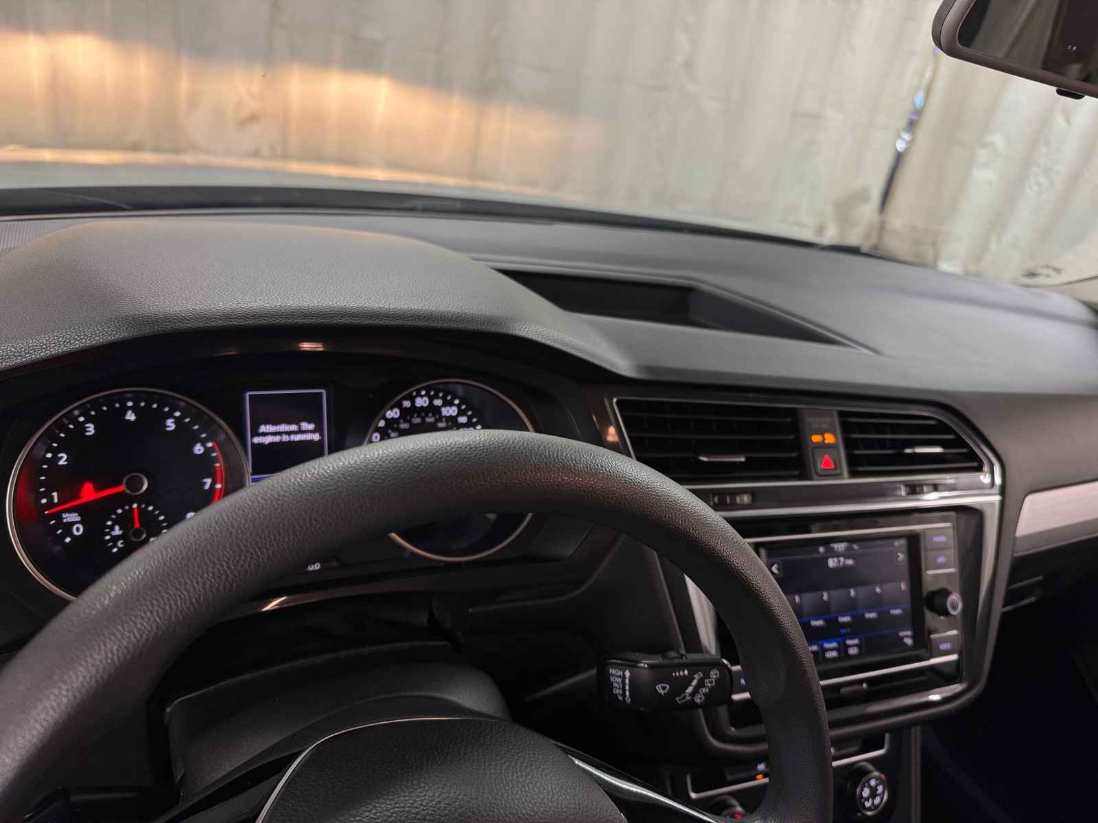 Thumbnail: 2020 Volkswagen Tiguan - 3