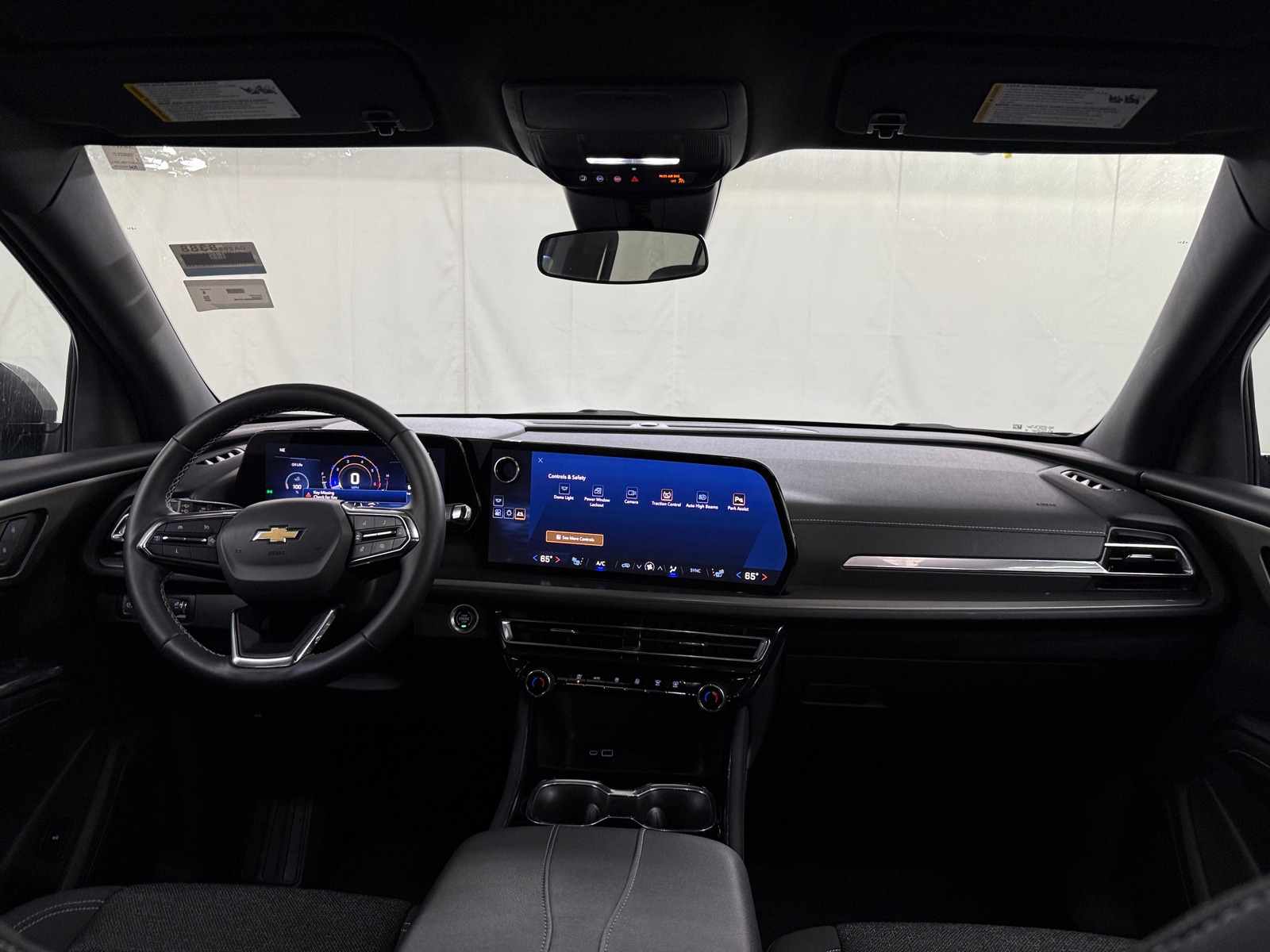Thumbnail: 2025 Chevrolet Traverse - 3