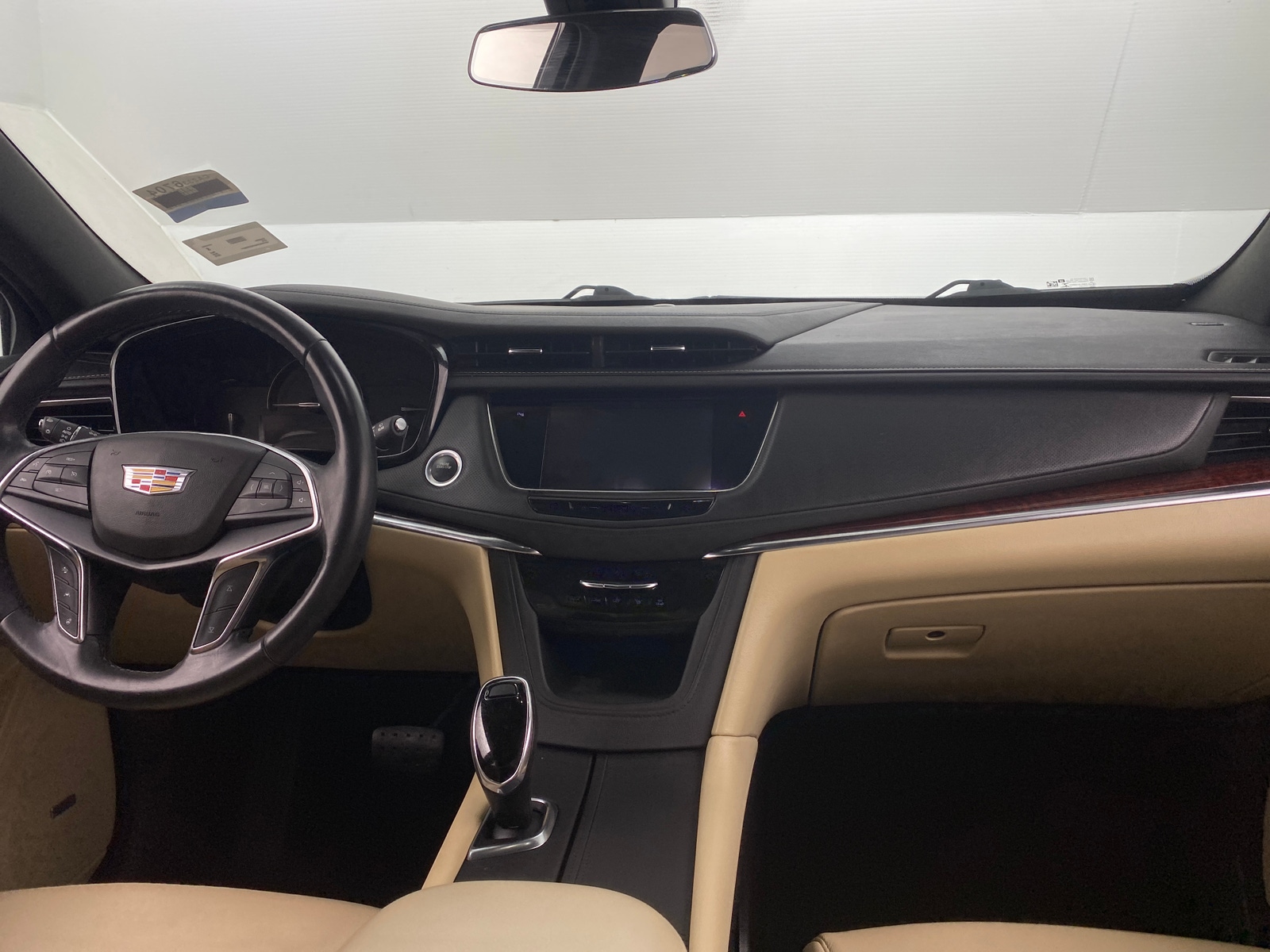 Thumbnail: 2019 Cadillac XT5 - 2