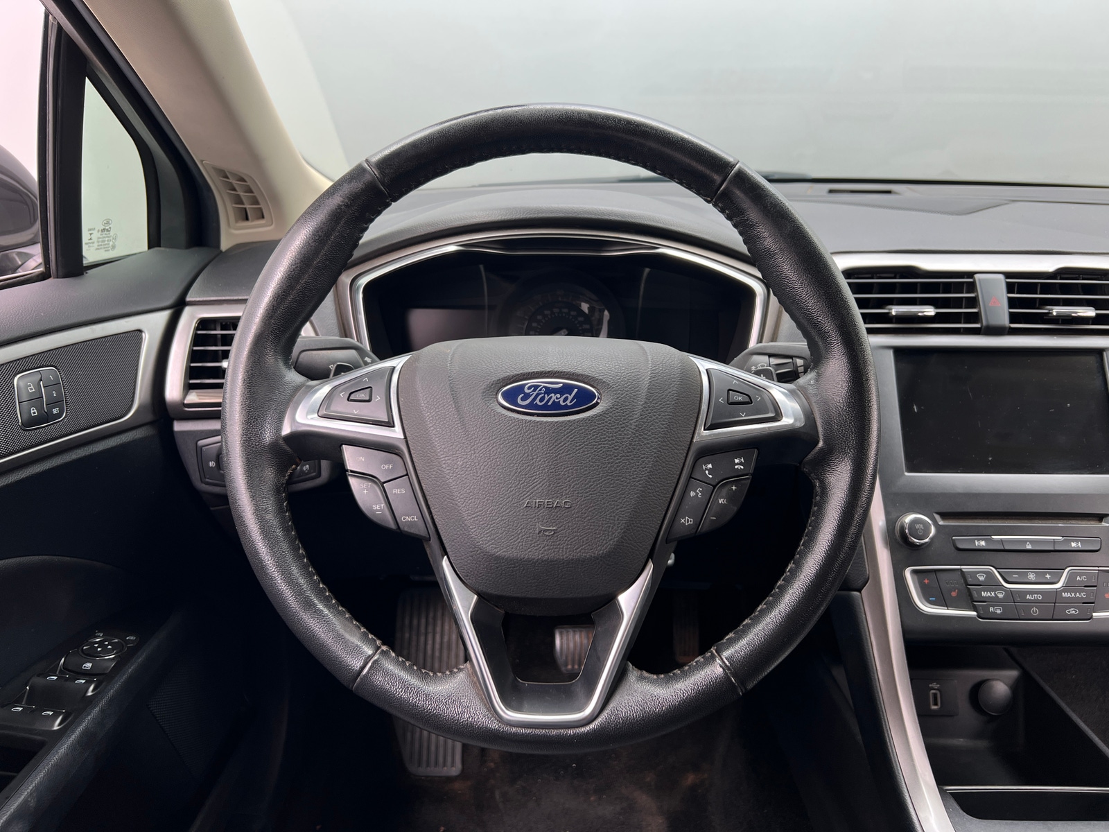 Thumbnail: 2017 Ford Fusion - 5