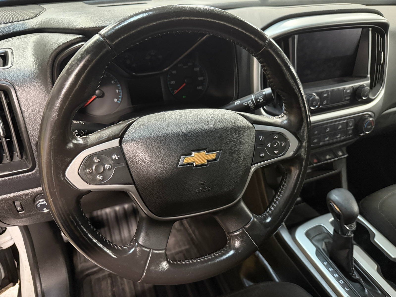 Thumbnail: 2022 Chevrolet Colorado - 5