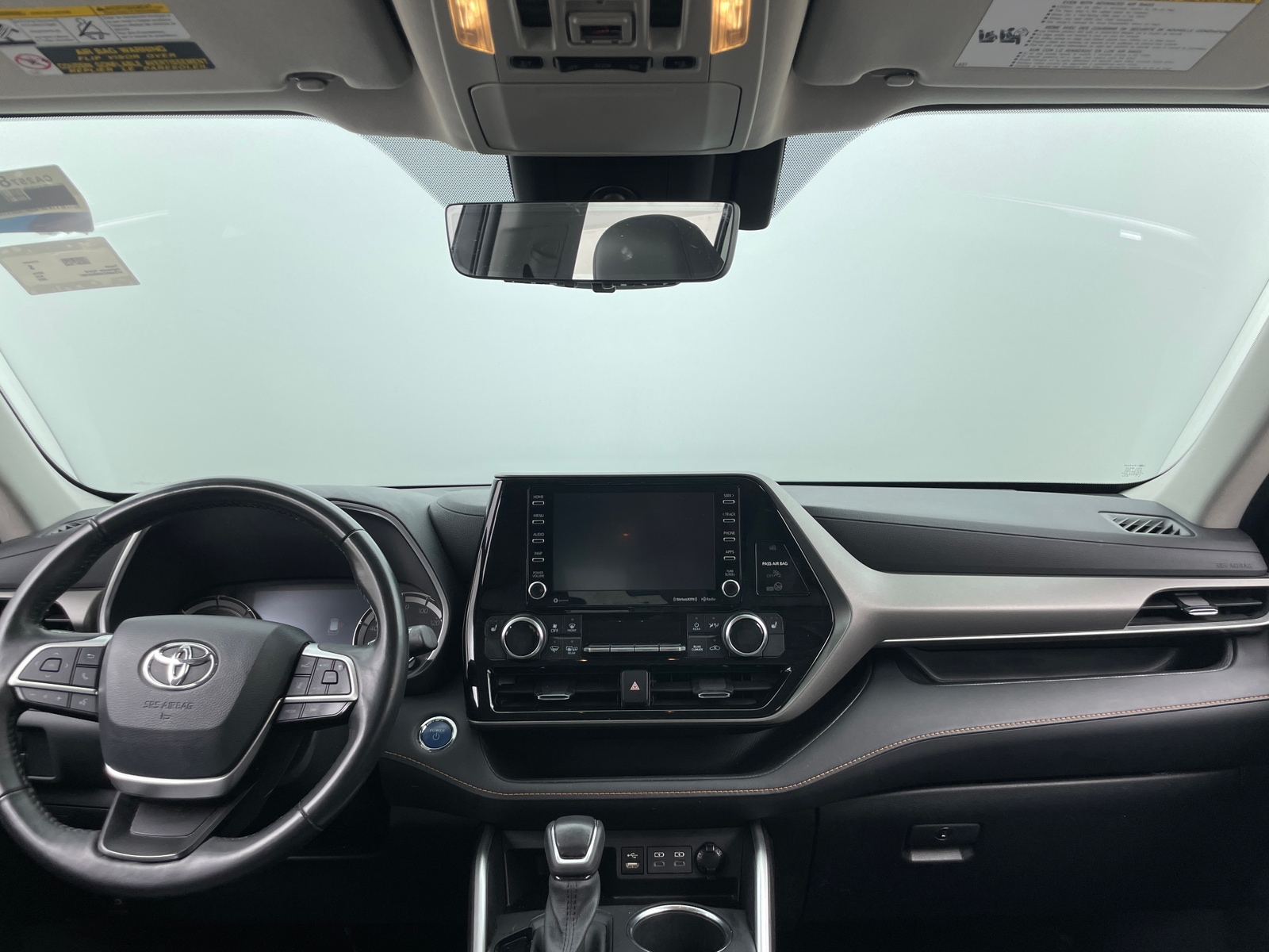 Thumbnail: 2022 Toyota Highlander - 2