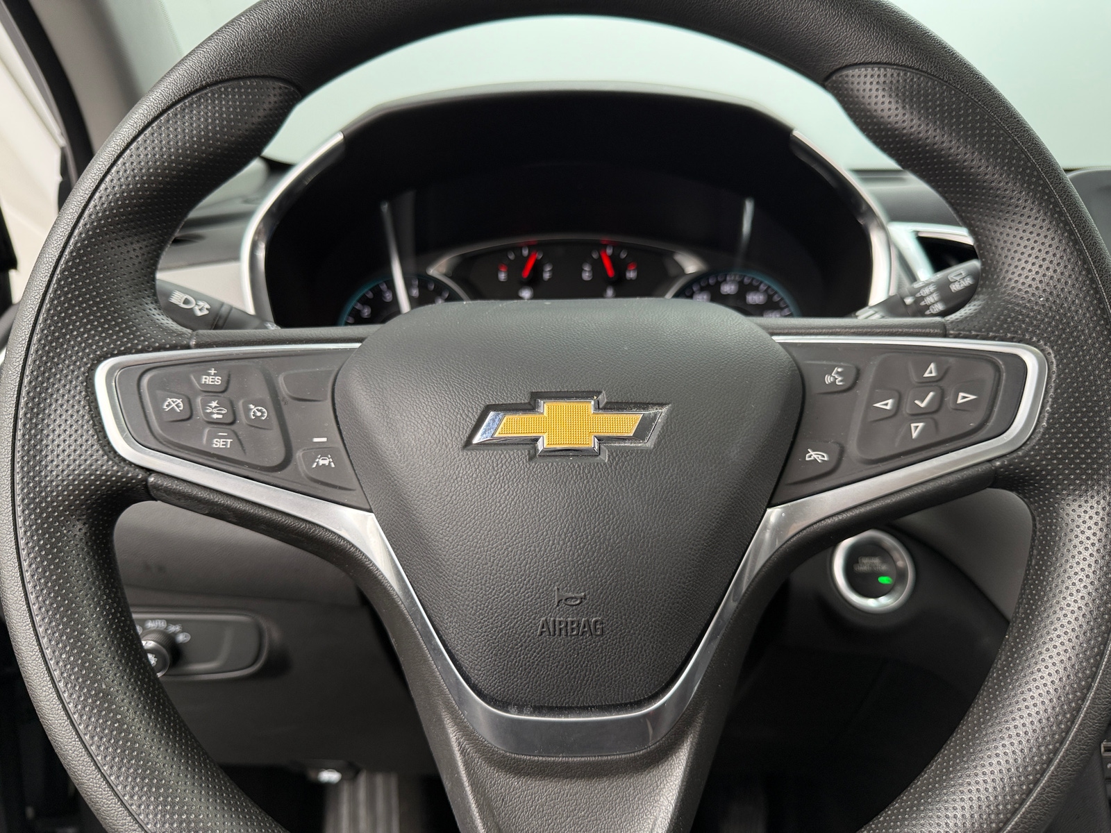 Thumbnail: 2023 Chevrolet Equinox - 5