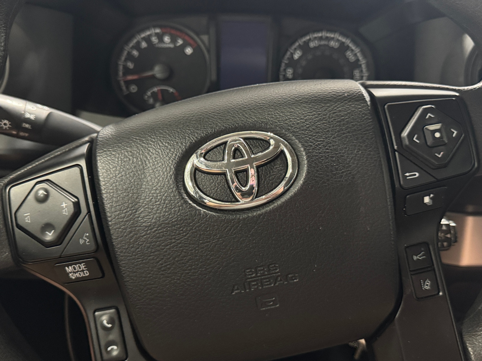Thumbnail: 2021 Toyota Tacoma - 5